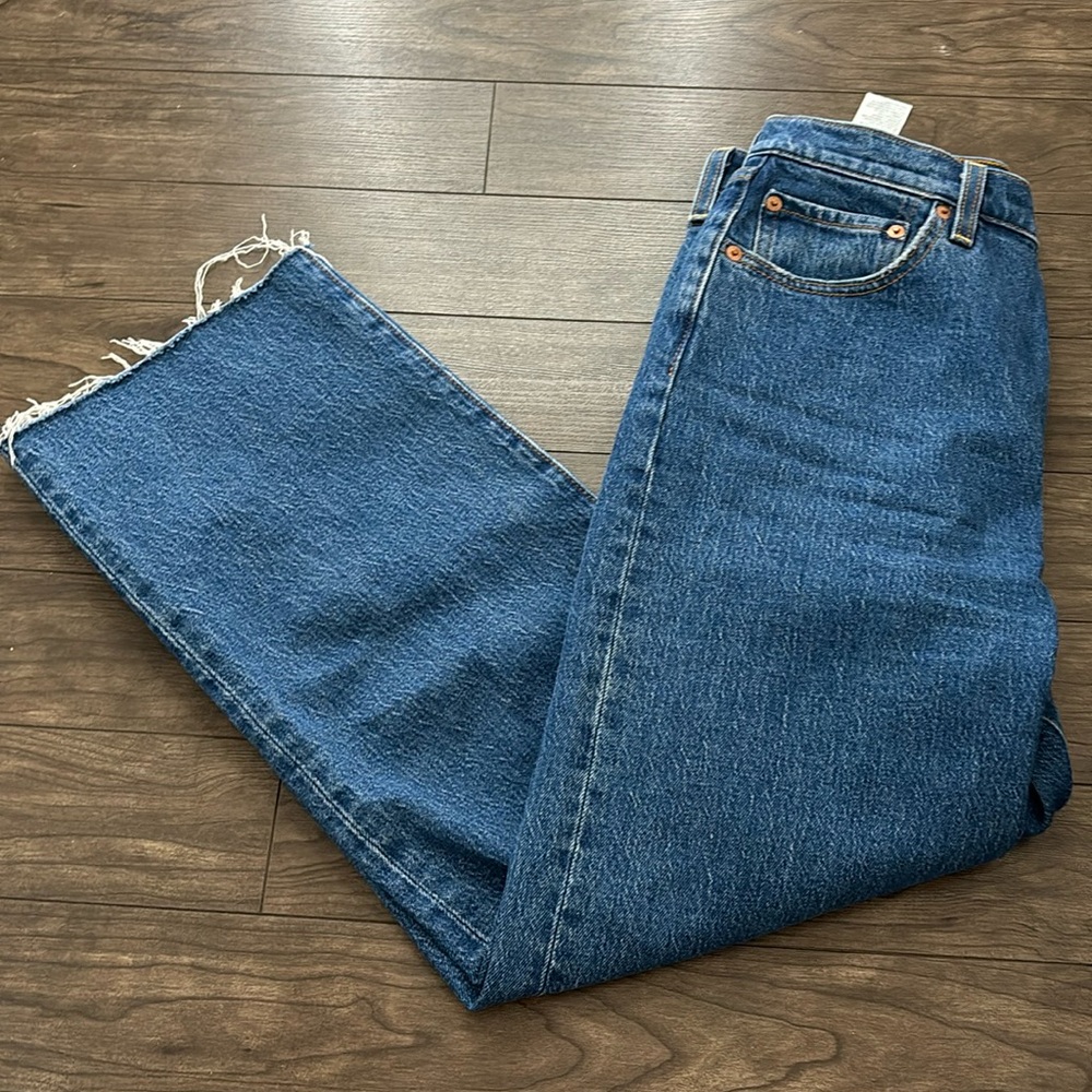Levi’s Ribcage Straight Ankle Jeans